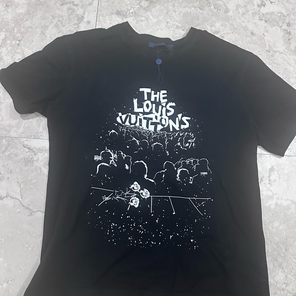 Louis Vuitton Black and White Graphic Tee